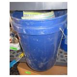Bucket with Wheels, Hardware, Nails