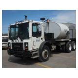 2007 Mack MR600