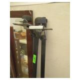 (2) Vehicle Roof Rack. Bell Bike Trunk Rack.