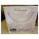 Gibson Glass Punch Bowl Set. Temp-tations Bakeware