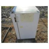 GE Mini Fridge