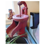 pitcher pump