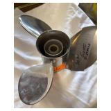 90 HP Suzuki propeller