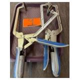 2 Clamps
