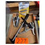 Bearing pullers & blades for shears air