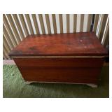 Wood & Cedar-Lined Blanket Chest