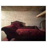 Victorian Chaise Lounge With Wood Frame & Upholste