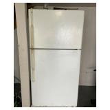 GE Refrigerator, Model STS22JGZ