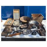 Primitive Kitchen Items Collection