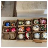 16 Vintage and Modern Christmas Ornaments
