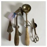 Gilchrist No. 33 Conical Ice Cream Scoop and Primi