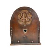 Gloritone Model 26 Cathedral Radio 5 Tube