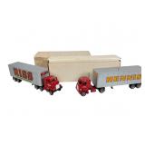 DeHaines DMC 1:55 Scale Boxed Hennis & Riss 2