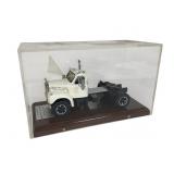 Highway Legends Mack B-617 Diecast Tractor