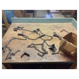 Handy Mfg. Co. Cast Iron Miter Chain Clamp