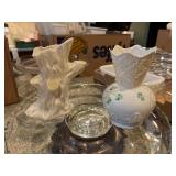 (2) Belleek China vasea