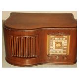 Sonora Wood Case Radio