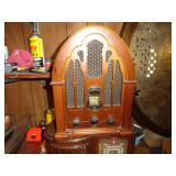 GE Cathedral style Radio