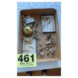 Figurines