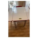 Enamel kitchen table 40in x 45in extended