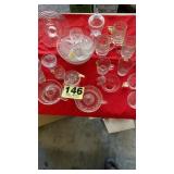 Sandwich glass, Kellogg creamer, reamers