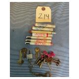 Advertising pcs & old keys