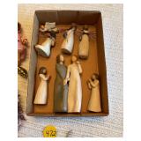 Figurines