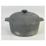 Wagner Ware Sidney O Magnalite 4248-P Dutch Oven