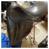 Tucker Trooper Saddle- “Siegfried” Stubben 17” English Saddle