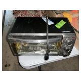 BLACK/DECKER TOASTER OVEN