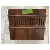 WOODEN MAGAZINE RACK