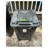 50 GAL ROUGHNECK ROLLING TRASH CAN