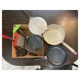 VARIETY SKILLETS