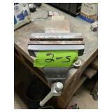CENTRAL MACHINERY 5" BENCH VISE