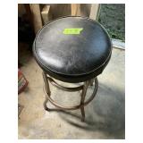 SHOP STOOL