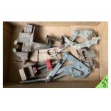 SMALL BENCH VISES, WIRE PULLERS
