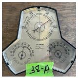 TEXACO BAROMETER BY HONEYWELL