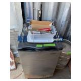 KEGERATOR-BEER TAP W ACCESSORIES- GETS COOL