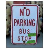 NO PARKING BUS SIGN, METAL, 1 SIDED