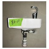 PORCELAIN WATER FOUNTAIN