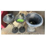 METAL TORCHES ON STANDS W PLASTIC PLANTER