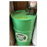 QUAKER STATE MOTOR OIL BARREL W HAND PUMP