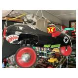 SHARK ATTACK PEDAL PLANE