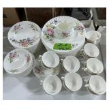 ROYAL DOULTON ARCADIA ENGLISH FINE CHINA 77PC