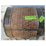 LARGE WICKER RATTAN CHEST