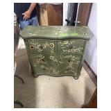 4 DRAWER DRESSER 34'T X 36'W X 15'D