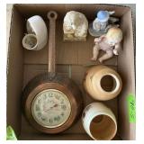 FIGURINES, WALL CLOCK