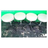 MidMark 193-001-200 Lot Of 4 Rolling Stools