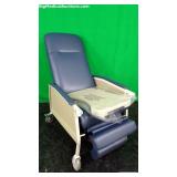 Drive 15J20 Rolling Recovery Chair New But Damaged Drive 15J20 Rolling Recovery Chair New But Damaged