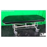 Midmark 900 Hospital Stretcher Midmark 900 Hospital Stretcher